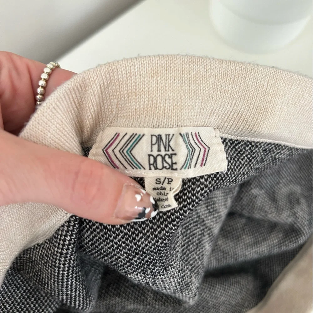 PINK ROSE skirt‎ - Picture 5 of 5